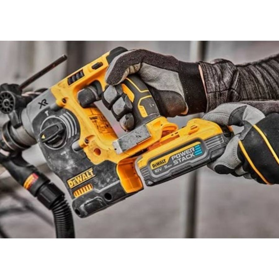 KIT18V DeWalt: Berbequim DCD996 + Martelo DCH273 – DCK229P2T‑QW - Image 5
