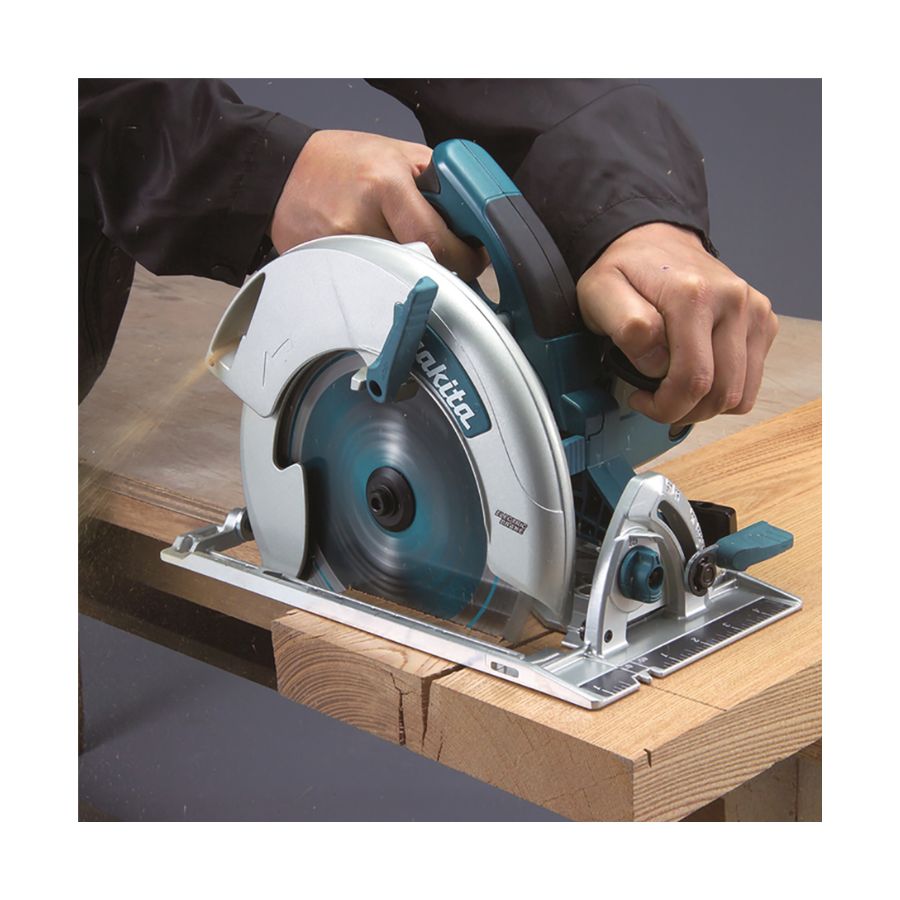 Serra Circular 1800w 210mm Makita - 5008MG - Image 7
